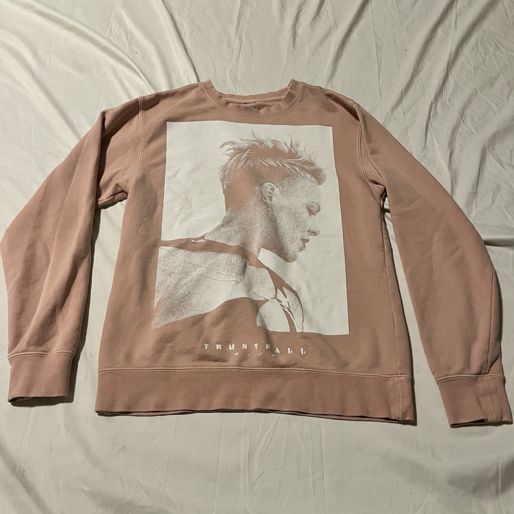 PINK Trustfall Album Women's Size S Concert Tour Album Merch‎ Sweatshirt